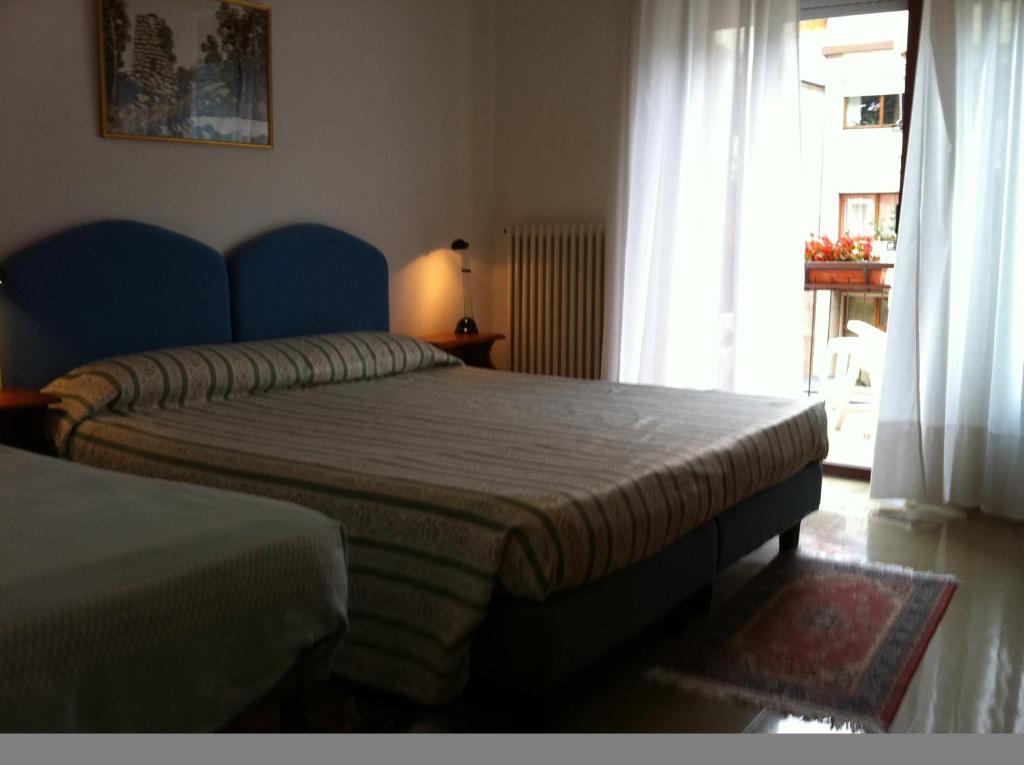 Hotel Europa Porlezza Habitación foto